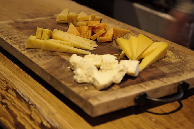 Guided Food Tour Haarlem (4-8 guests) - Old City - The Small Group Makes the Difference