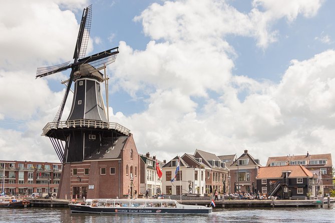 Haarlem: 90-minute Beer Tasting Cruise - The canals and the Spaarne River