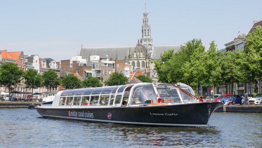 Haarlem: Dutch Windmill & Spaarne River Sightseeing Cruise - Teylers Museum from the water