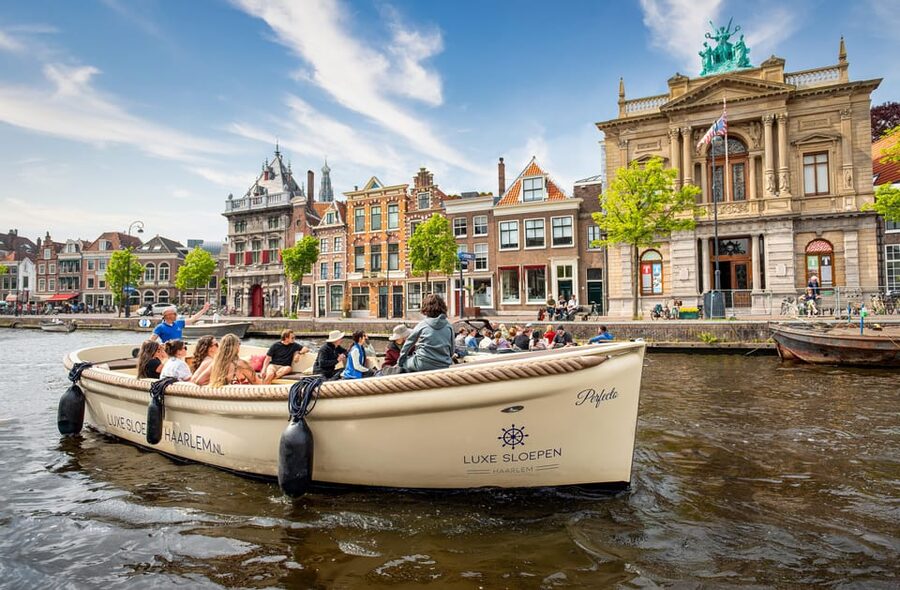 Haarlem: Guided Highlights Canal Cruise on Open Boat - Key points at a glance