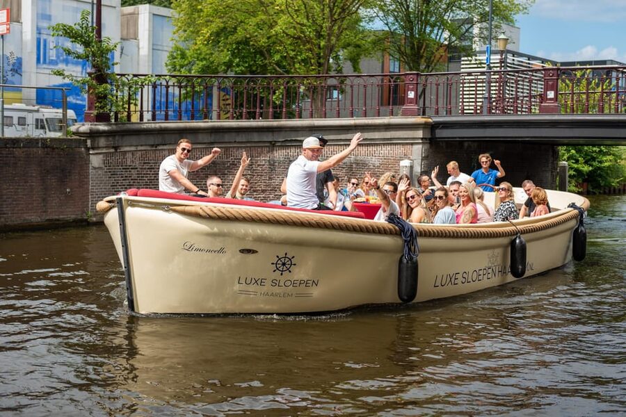Haarlem: Guided Highlights Canal Cruise on Open Boat - Lange Brug and the unnamed middle stretch
