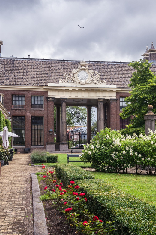 Haarlem Highlights Bike Tour - Finding the Former City Gate