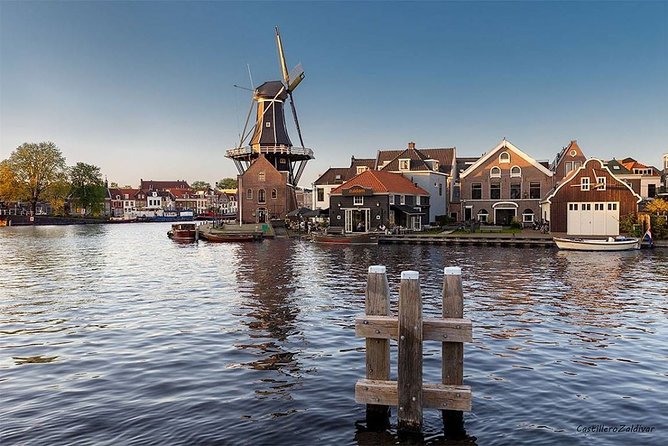 Haarlem Old Town Private Walking Tour - The hiding place and Dutch resistance