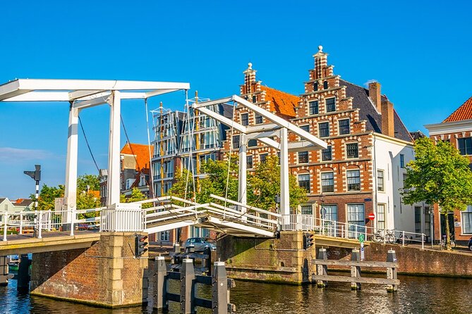 Haarlem Self-Guided Taste, Culture & History Walk - The Waag description needs a careful check