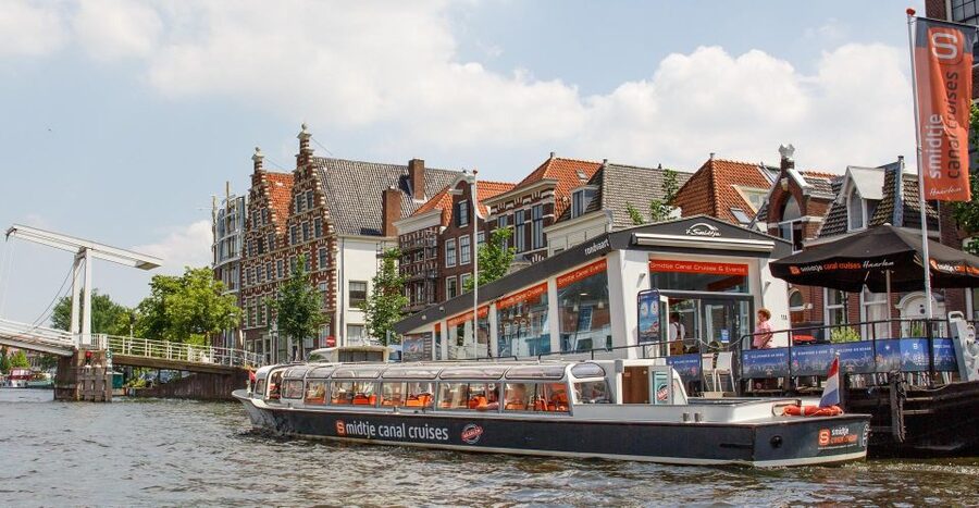 Haarlem: Sightseeing Canal Cruise through the City Center - Why the 50-minute duration works