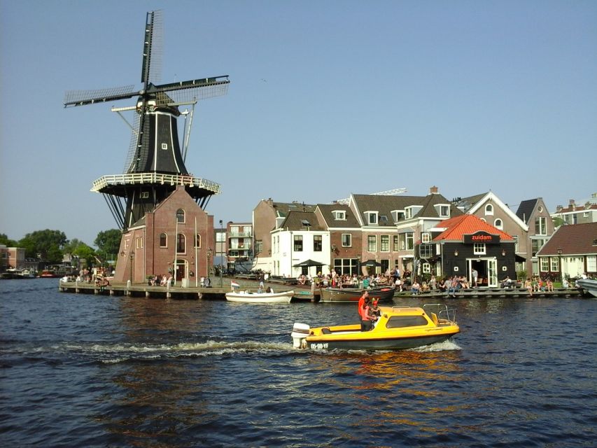 Haarlem: Windmill 'De Adriaan' Guided Tour - Language and guide style