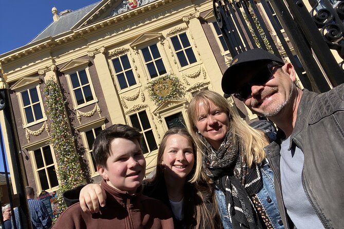 Hague: The Heart of Old Town Exploration Game and Tour - A puzzle walk through The Hague’s old town