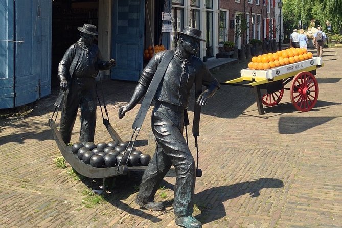 Half-Day Edam and Volendam Private Walking Tour from Amsterdam - What the Private Format Is Worth