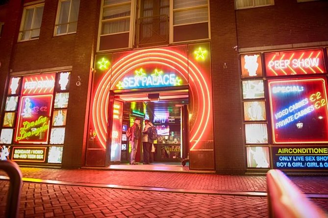 Half-Day Tour of Red Light District and Jordaan District with Private Guide in Amsterdam - Who should book this Amsterdam walk