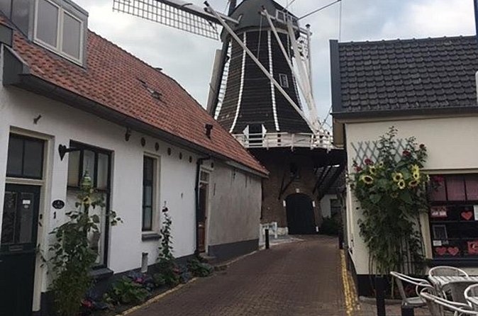 Hattem's Windmills, Bakeries and Ghosts: A Self-Guided Audio Tour - The Dutch Bakery Museum, where history smells good