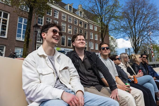 Highlights and Local Insights Canal Cruise Tour in Amsterdam - Mini Venice and the shortcut through Chinatown
