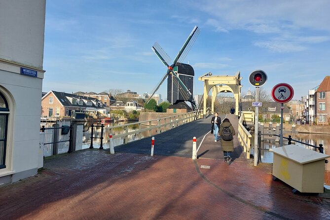Historical Private Tour of Delft and Leiden including Transfer - Leiden’s churches, town hall, and hilltop defense
