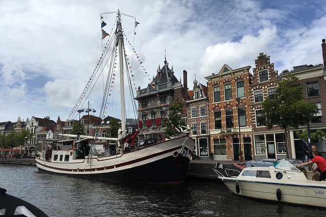 Holland Four City Charm Tour - Private Day Tour - What the private guide adds