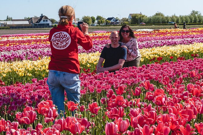 Keukenhof Gardens & Tulip Experience Tour from Amsterdam - Expect transport and orientation, not a full guided tour