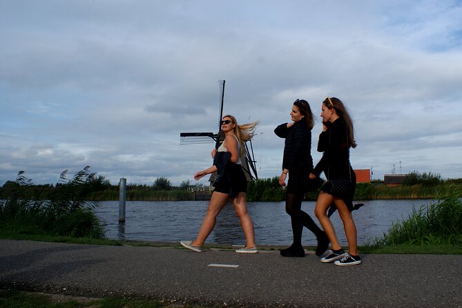 Kinderdijk Bike Tour - The waterbus ride from Rotterdam