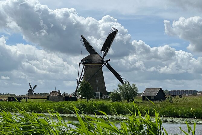 Kinderdijk Windmills, Delft City & Delft Blue Factory Visit - What makes the windmill visit more than a photo stop