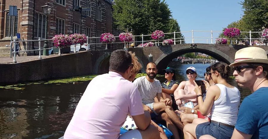 Leiden: Electric Boat Rental - Why Leiden makes sense from the water