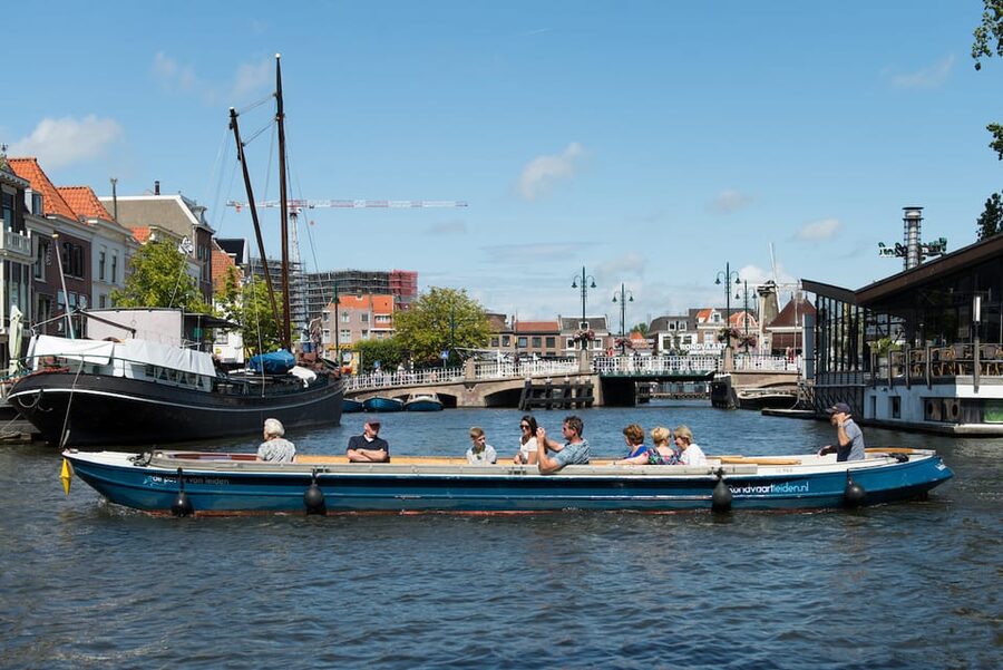 Leiden: Guided City Canal Cruise - What the Guide Adds