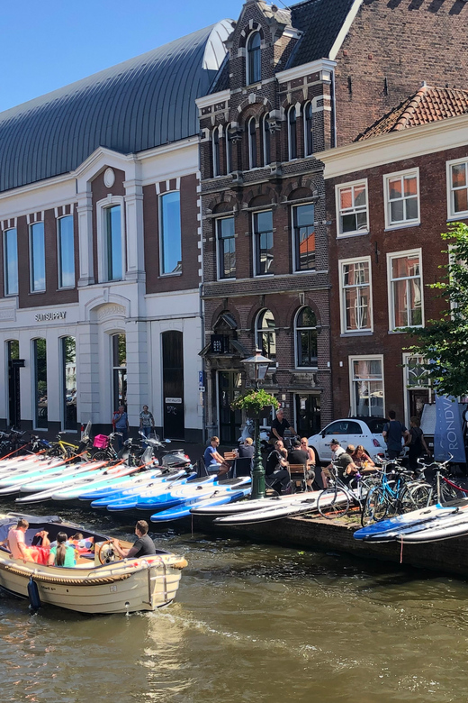 Leiden: Paddleboard Rental to Explore Leiden's Canals - Clothing, changing, and practical comfort