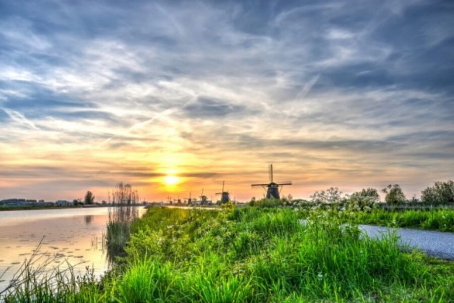 Leiden: Windmill and Countryside Cruise near Keukenhof - Why the Kagerplassen cruise is more than a photo ride