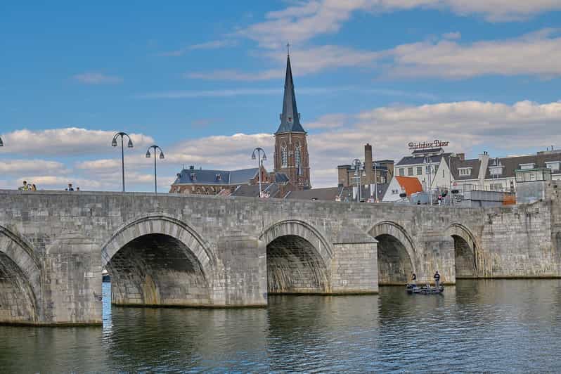 Maastricht: Day trip from Amsterdam with 3 country point - Why Maastricht makes a good day trip from Amsterdam