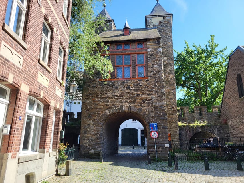 Maastricht Hidden Gems Tour Uncover the Unexpected - Jekerkwartier and the city wall by the Jeker