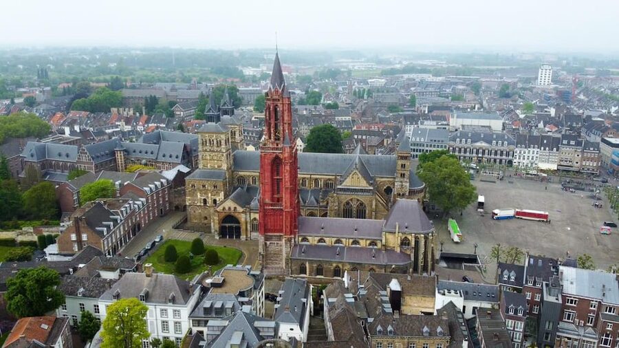 Maastricht: Segway City Tours - Who should book this ride?
