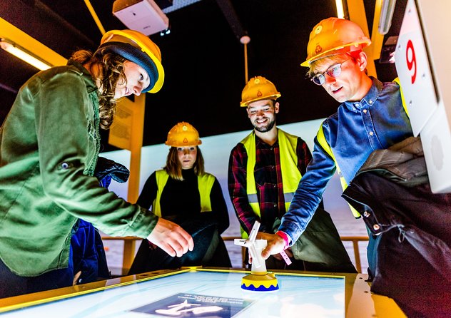 Maritime Museum Rotterdam - The Offshore Experience brings the sea indoors