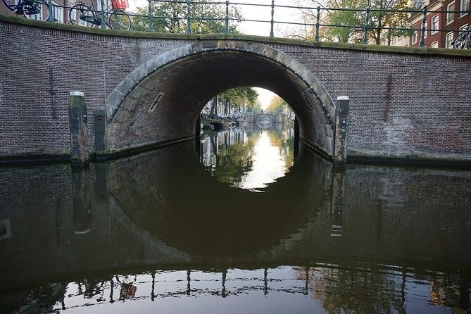 Morning Canal Cruise Amsterdam in Small-Group - Coffee, juice, and a small Dutch breakfast