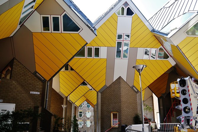 MUST DO: Rotterdam highlights & history with a local guide - Why Rotterdam makes a fine walking-tour subject