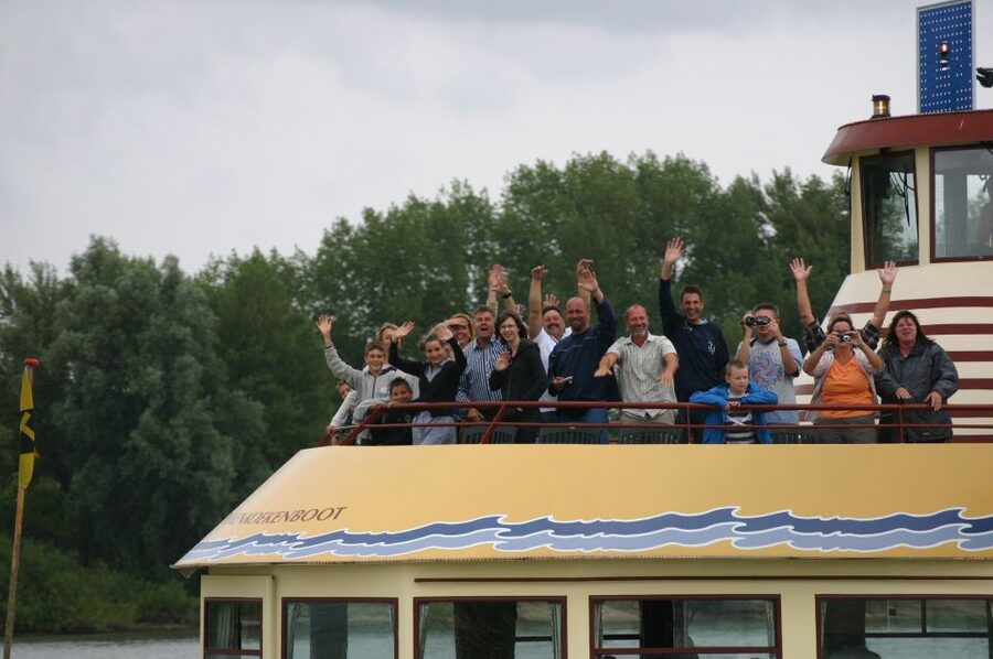 Nijmegen: River Cruise with All-You-Can-Eat Dutch Pancakes - Boarding the Pannenkoekenboot Nijmegen