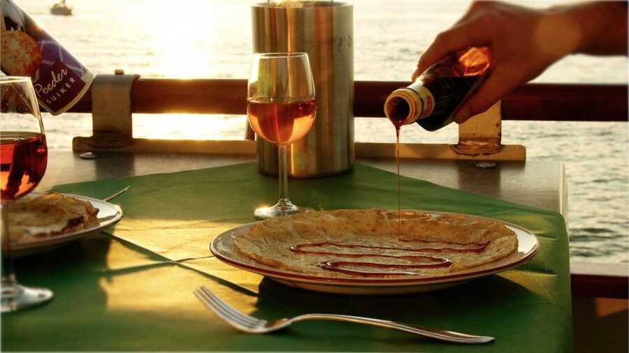 Nijmegen: River Cruise with All-You-Can-Eat Dutch Pancakes - What you see from the Waal River