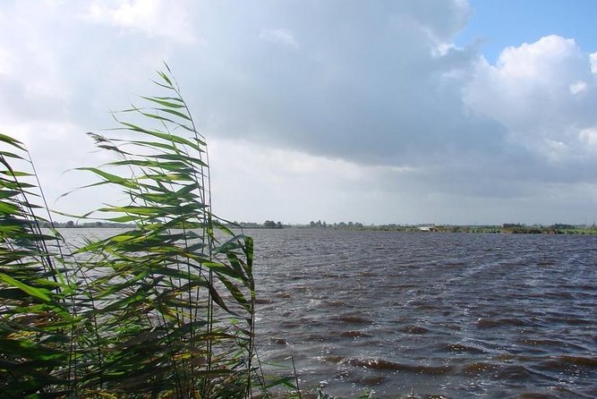 Off the beaten paths Dutch Country Side Private Tour in Jaguar - Zuiderwoude keeps the route small and local