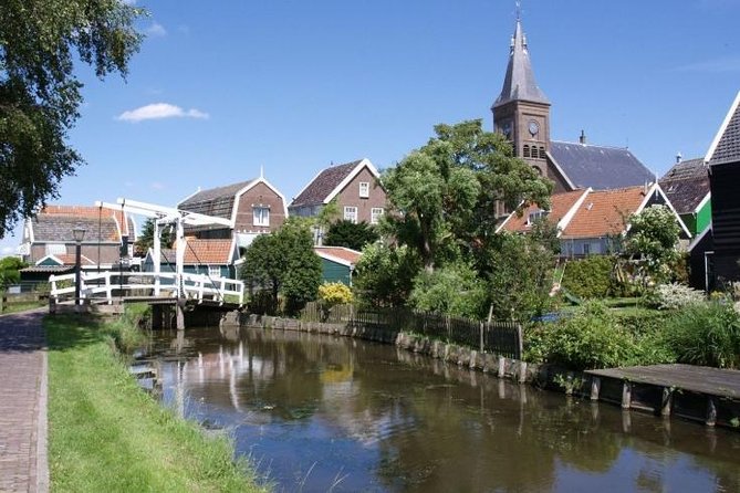 Off the beaten paths Dutch Country Side Private Tour in Jaguar - Volendam brings the classic fishing-village scene