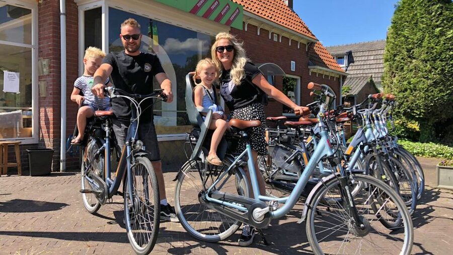 Otterlo: De Hoge Veluwe National Park Entry & E-bike - Who will enjoy this most?