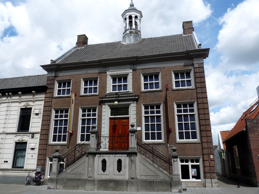 Oudenbosch: Guided City Walk - Tivoli Observatory and its Apollo-era role