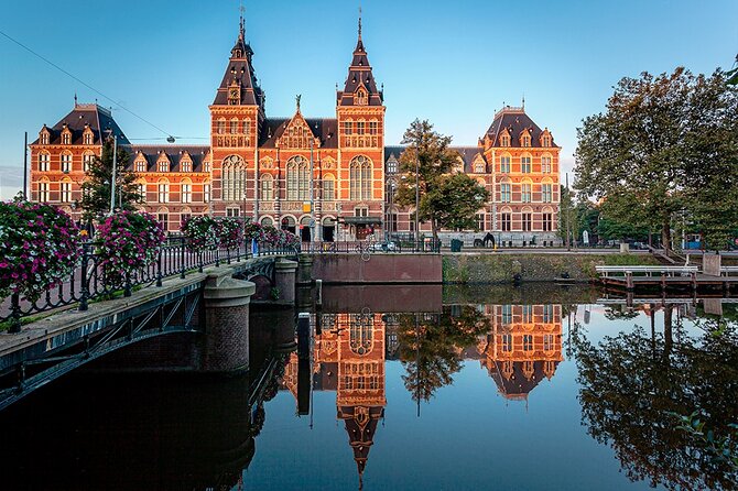 Panoramic Private City Tour in Amsterdam - Museumplein: Van Gogh Museum and Rijksmuseum