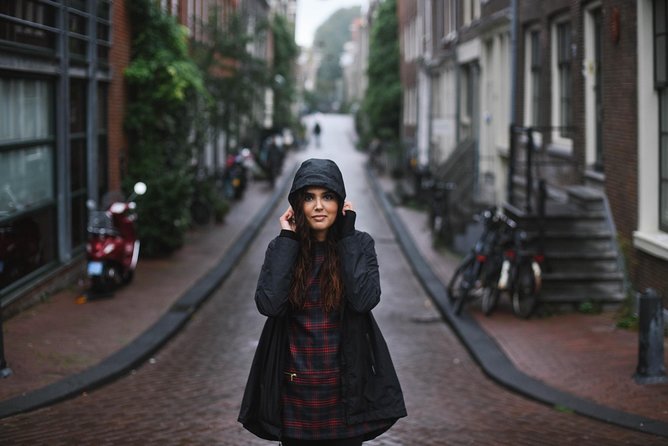 Personal Travel and Vacation Photographer Tour in Amsterdam - De Pijp offers a different city setting