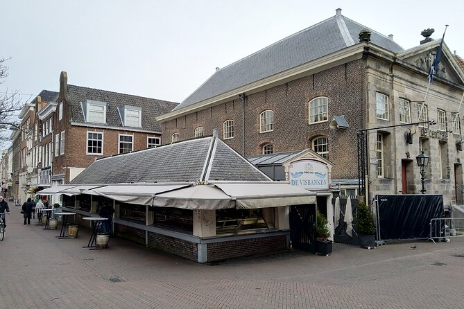 Photographic Tour in Delft Historical Center - The map is more useful than a small souvenir