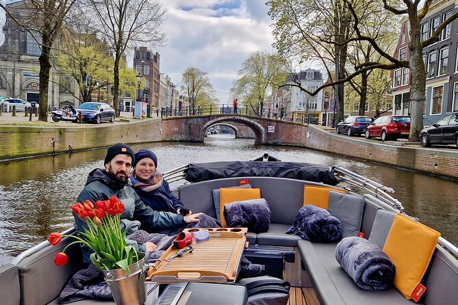Private 90 Minute Amsterdam Canal Belt Exploration Cruise - Keizersgracht and the view of Seven Bridges