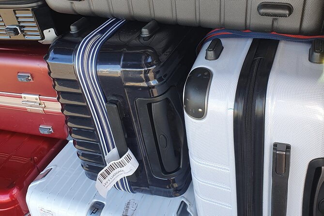 Private Airport Transfer to or from Schiphol Airport - A calm landing at Schiphol