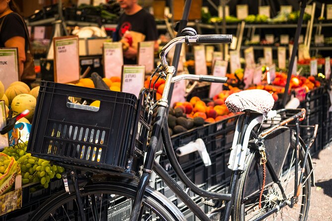 Private Amsterdam Food Tour with Local - Saturday flavor at Noordermarkt