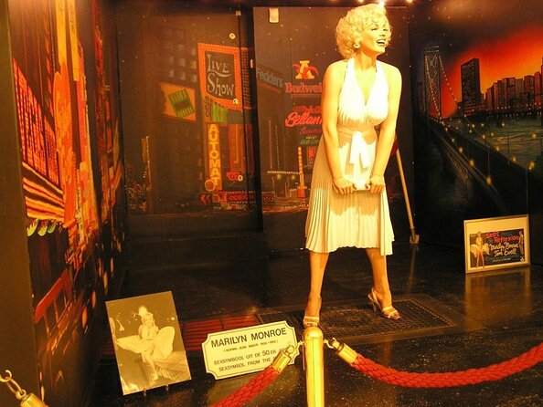 Private Amsterdam Red Light District tour including sex museum - Dam Square and the city built on wooden poles