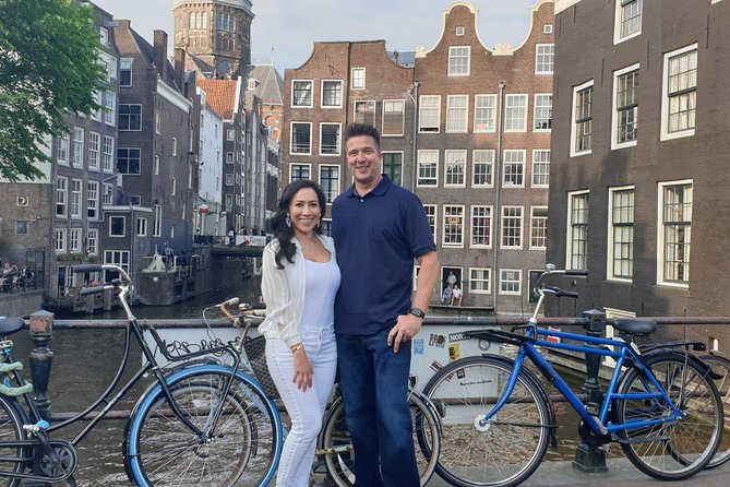 Private Amsterdam Red Light District tour with food tastings - Pub The Ape and Amsterdam’s wooden survivors
