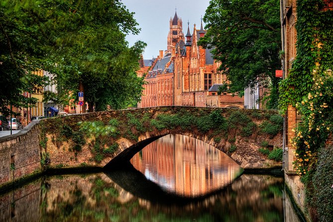 Private day trip to Bruges from Amsterdam - Leaving Amsterdam in a private car