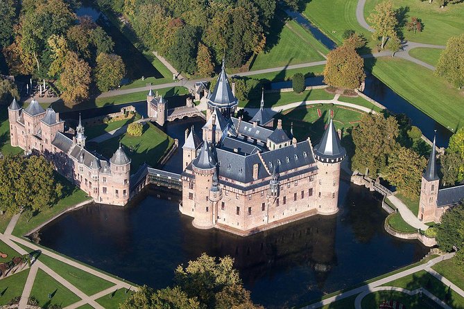 Private day trip to the Dutch castles from Amsterdam - Muiderslot: a 700-year-old fortress near Amsterdam