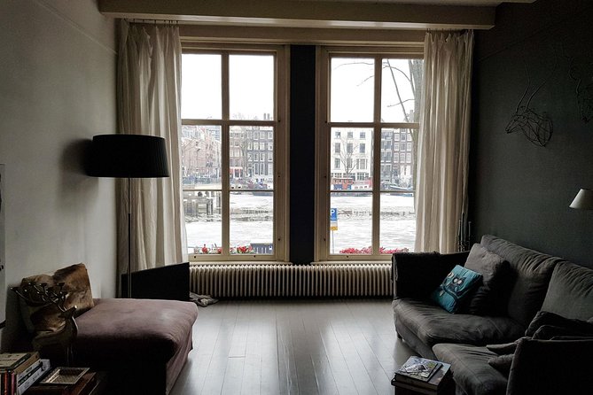 Private Dutch Pancake Cooking Class in an Amsterdam Canal Home - Fusina’s role as host