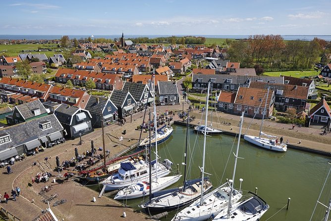 Private Excursion to Zaanse Schans, Edam, Volendam and Marken - Walking, weather, and the shape of the day