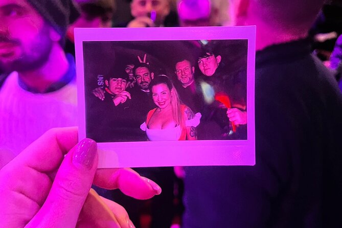 Private Hostess Bar Tour in Amsterdam Red Light District (3h) - Dance shows, games, and the hostess-led atmosphere