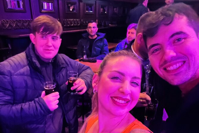 Private Hostess Bar Tour in Amsterdam Red Light District (3h) - Timing, group size, and who will enjoy it